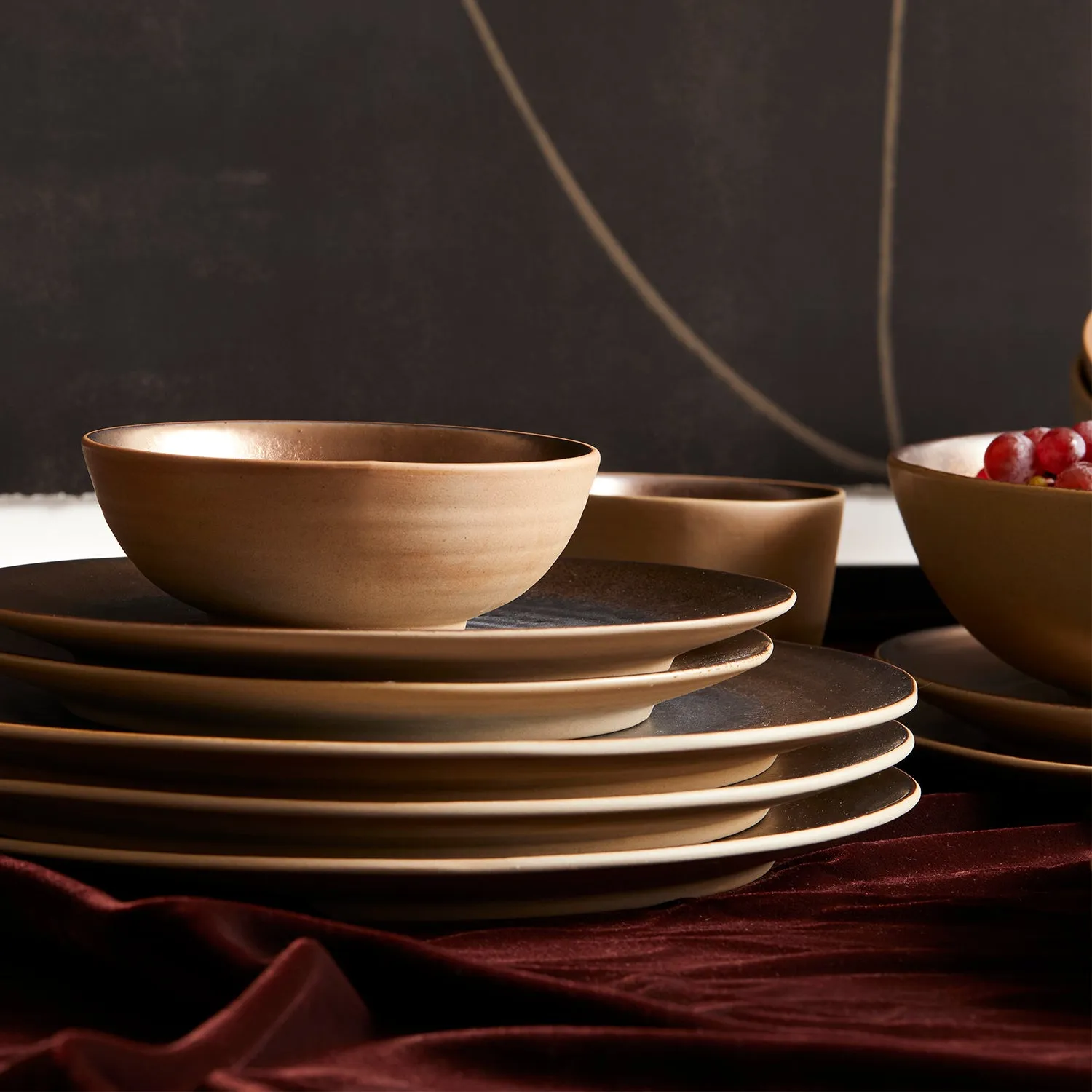 Akita Stoneware, 16-Piece Dinnerware Set - Preorder