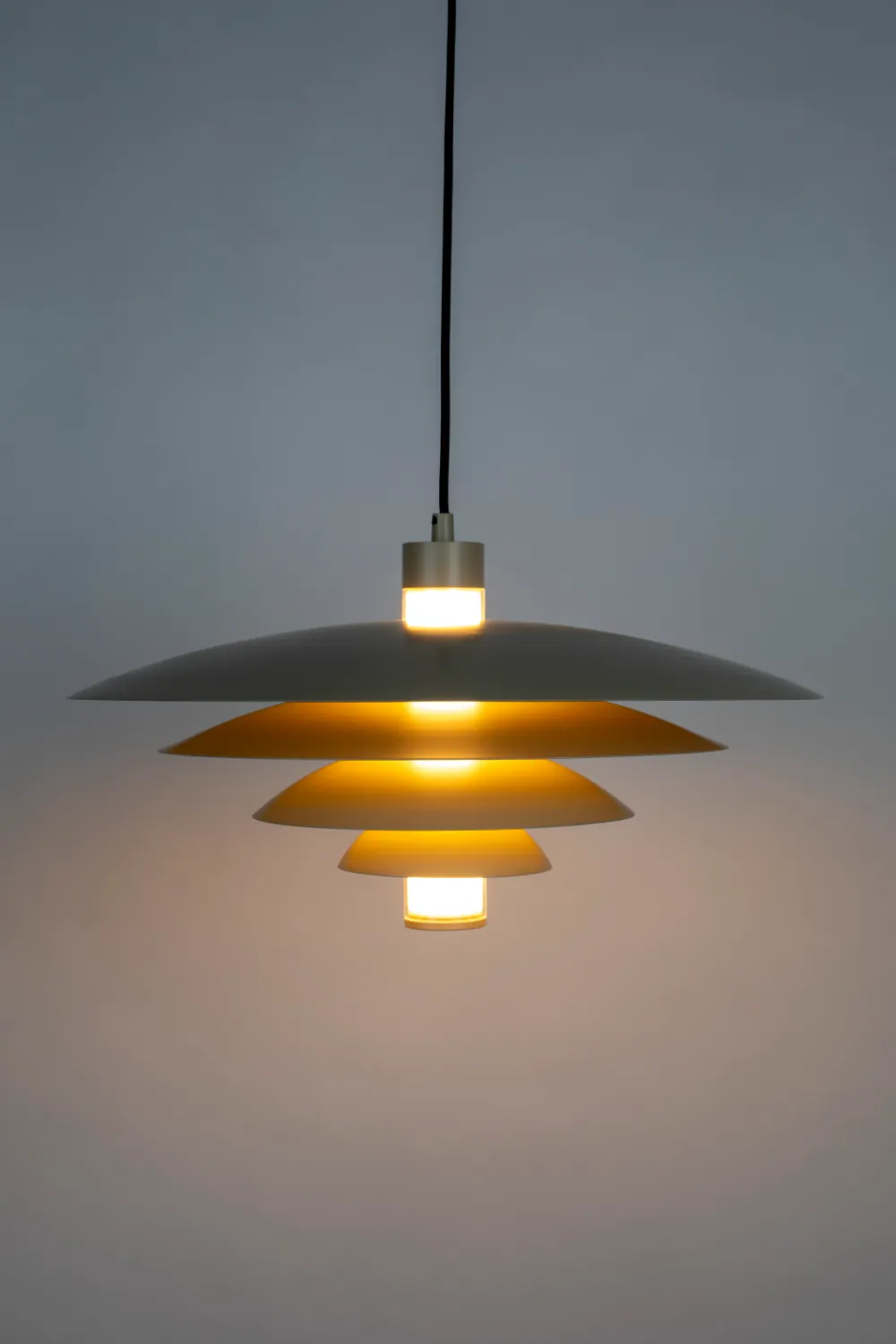 Beige Metal Pendant Lamp | Zuiver Cole