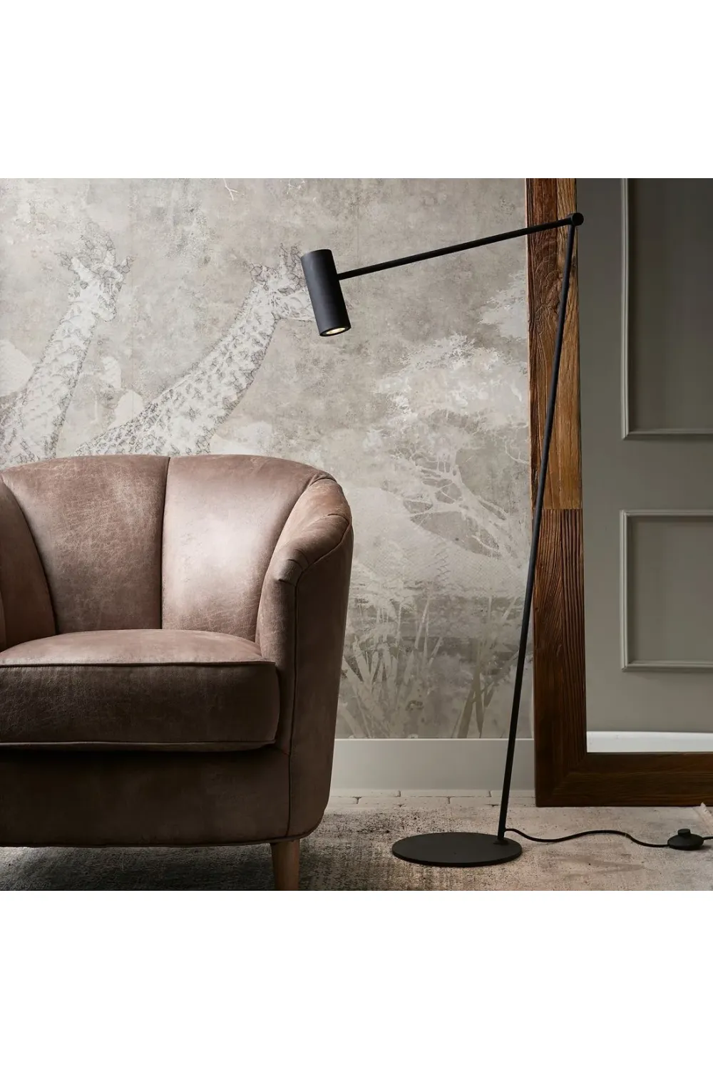 Black Adjustable Floor Lamp | Rivièra Maison Morriston