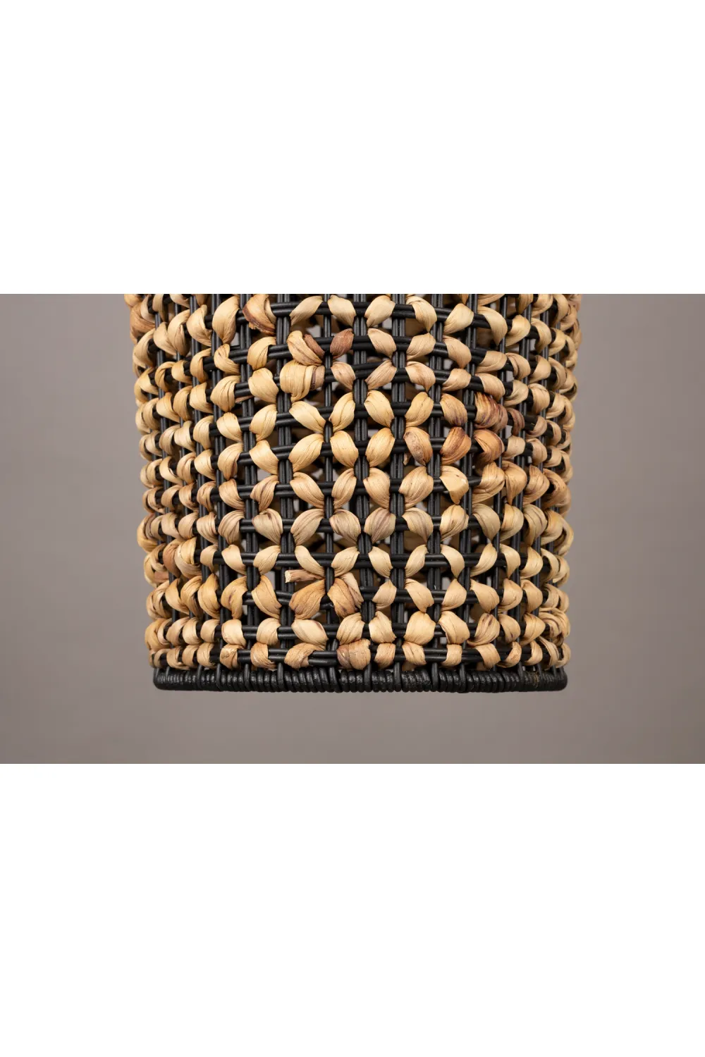 Contemporary Woven Pendant Lamp | Dutchbone Hyacint