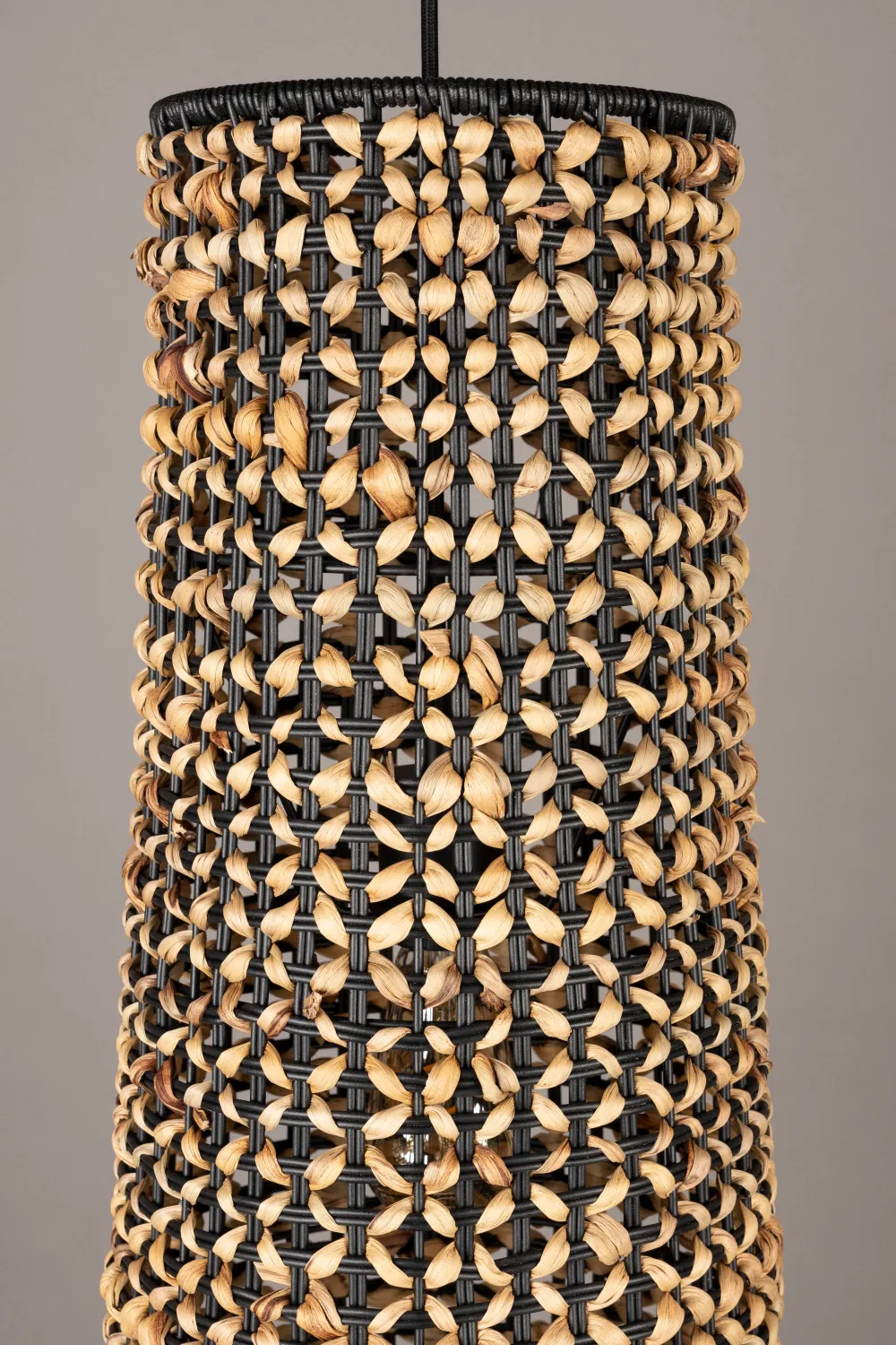 Contemporary Woven Pendant Lamp | Dutchbone Hyacint