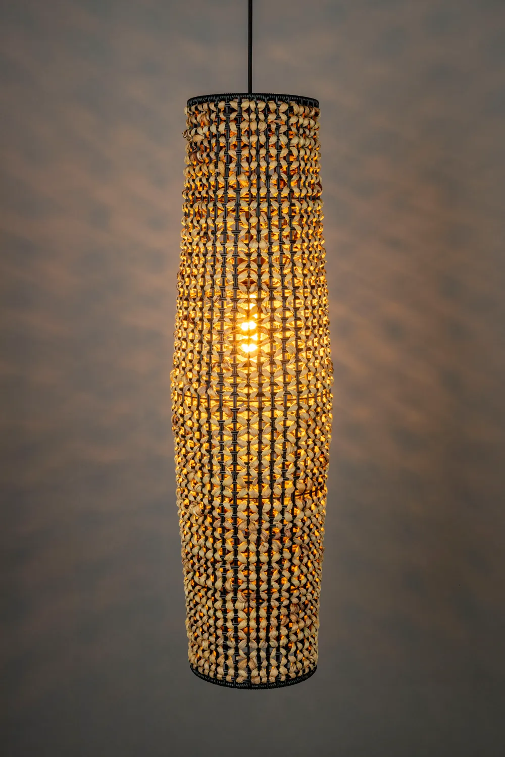 Contemporary Woven Pendant Lamp | Dutchbone Hyacint