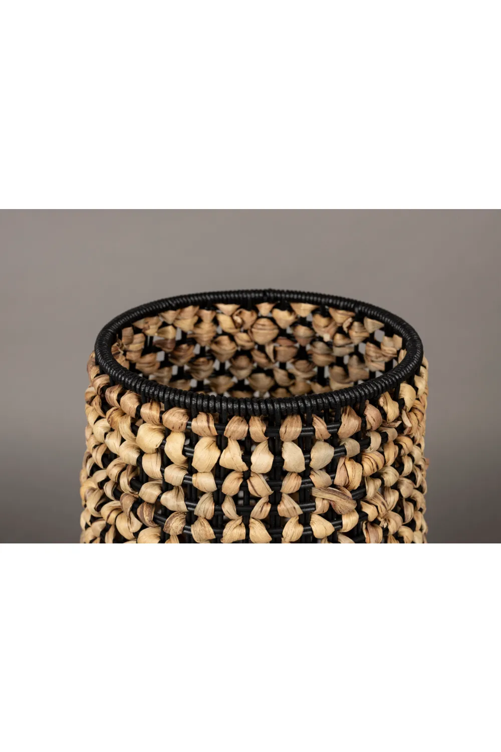 Contemporary Woven Table Lamp | Dutchbone Hyacint