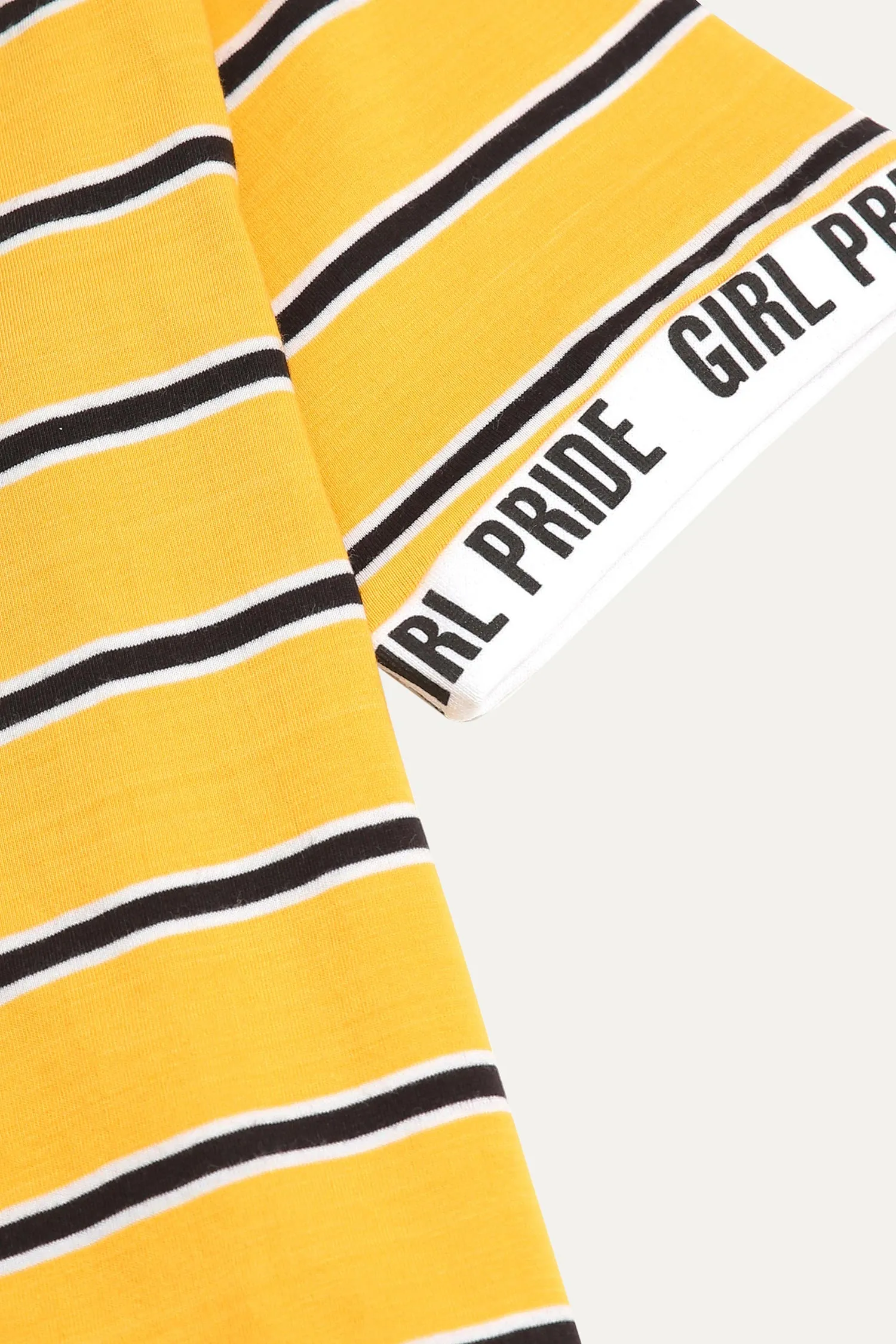 "Girl Pride" T-Shirt