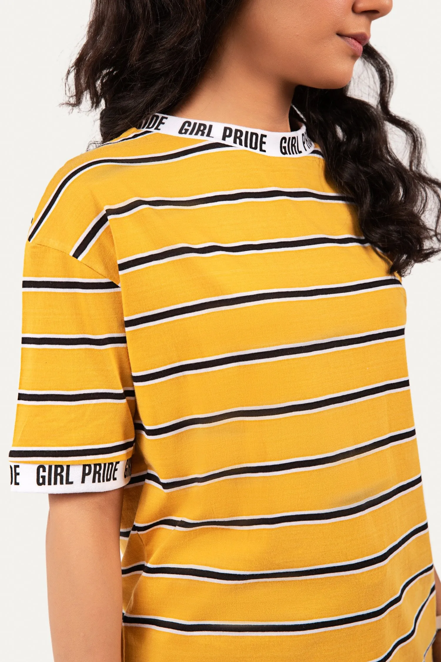 "Girl Pride" T-Shirt