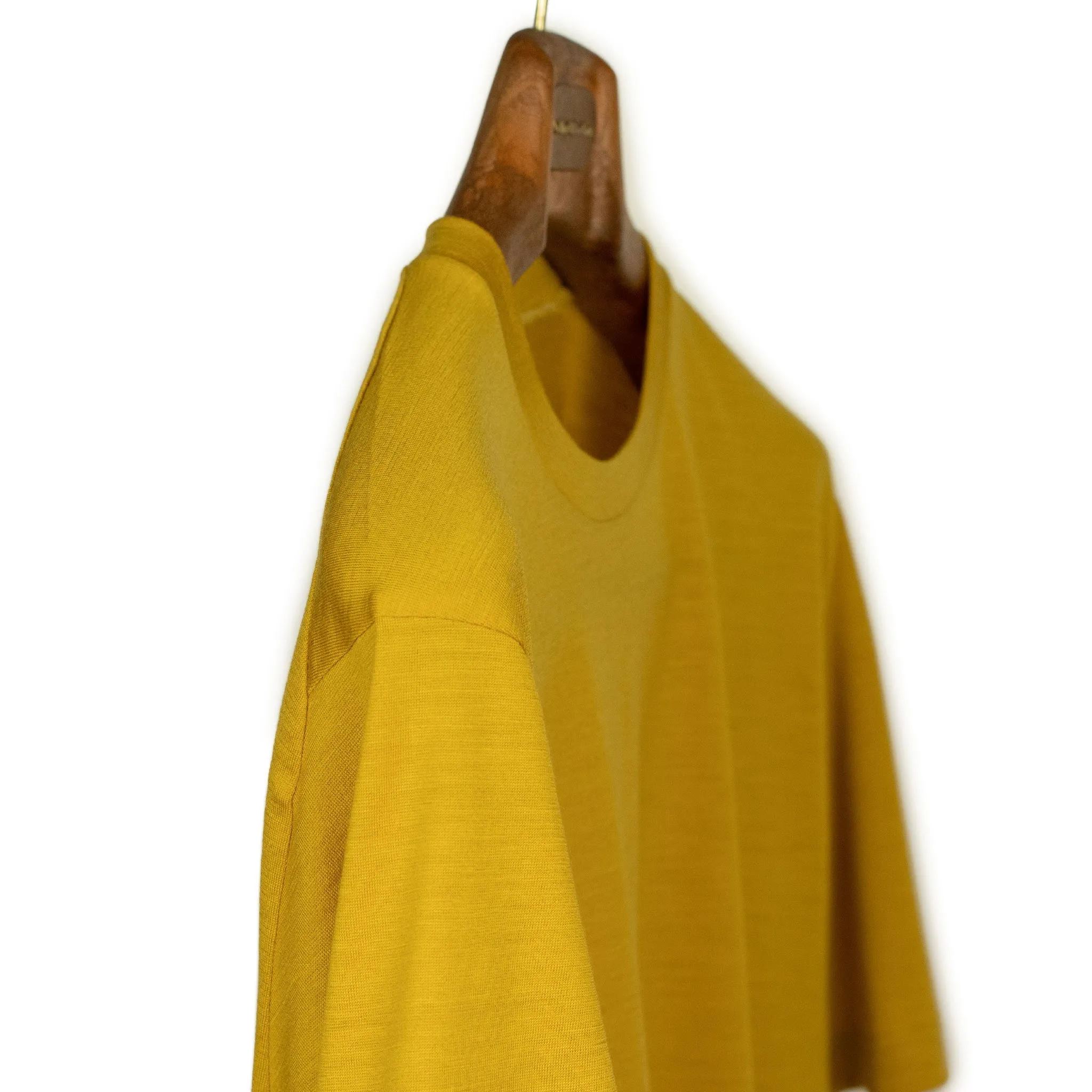 Short sleeve t-shirt in mustard yellow washable wool jersey