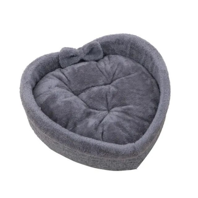 Velvet Soft Heart-shaped Bed