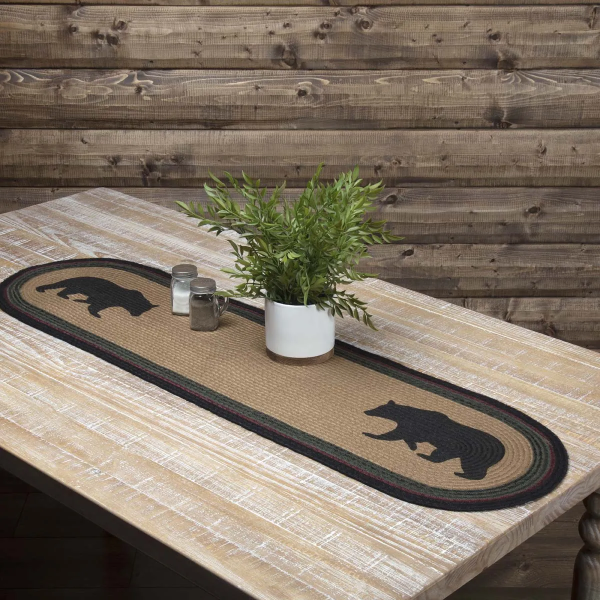 Wyatt Stenciled Bear Jute Runner